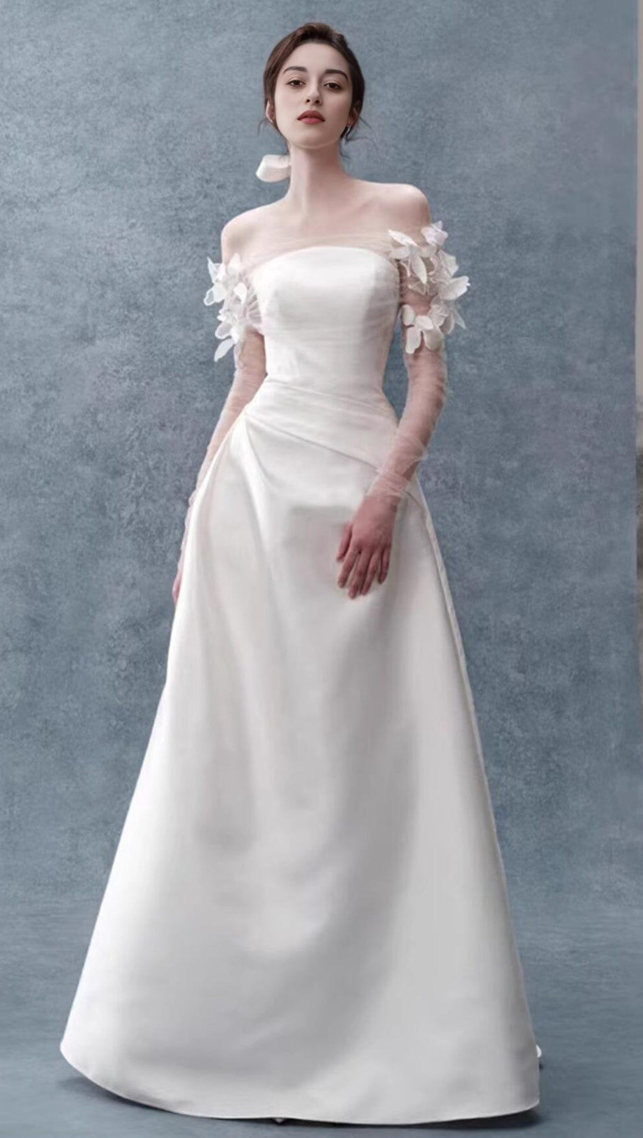 Transparente Bolero-Ärmel mit floralen 3D-Applikationen
