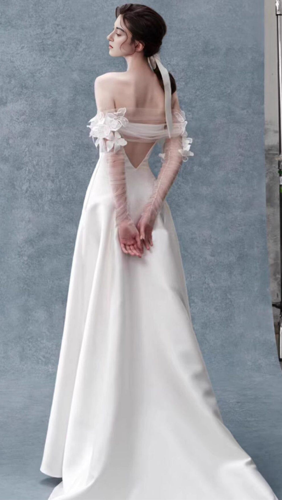 FLORAL 3D APPLIQUÉS SHEER BOLERO SLEEVES