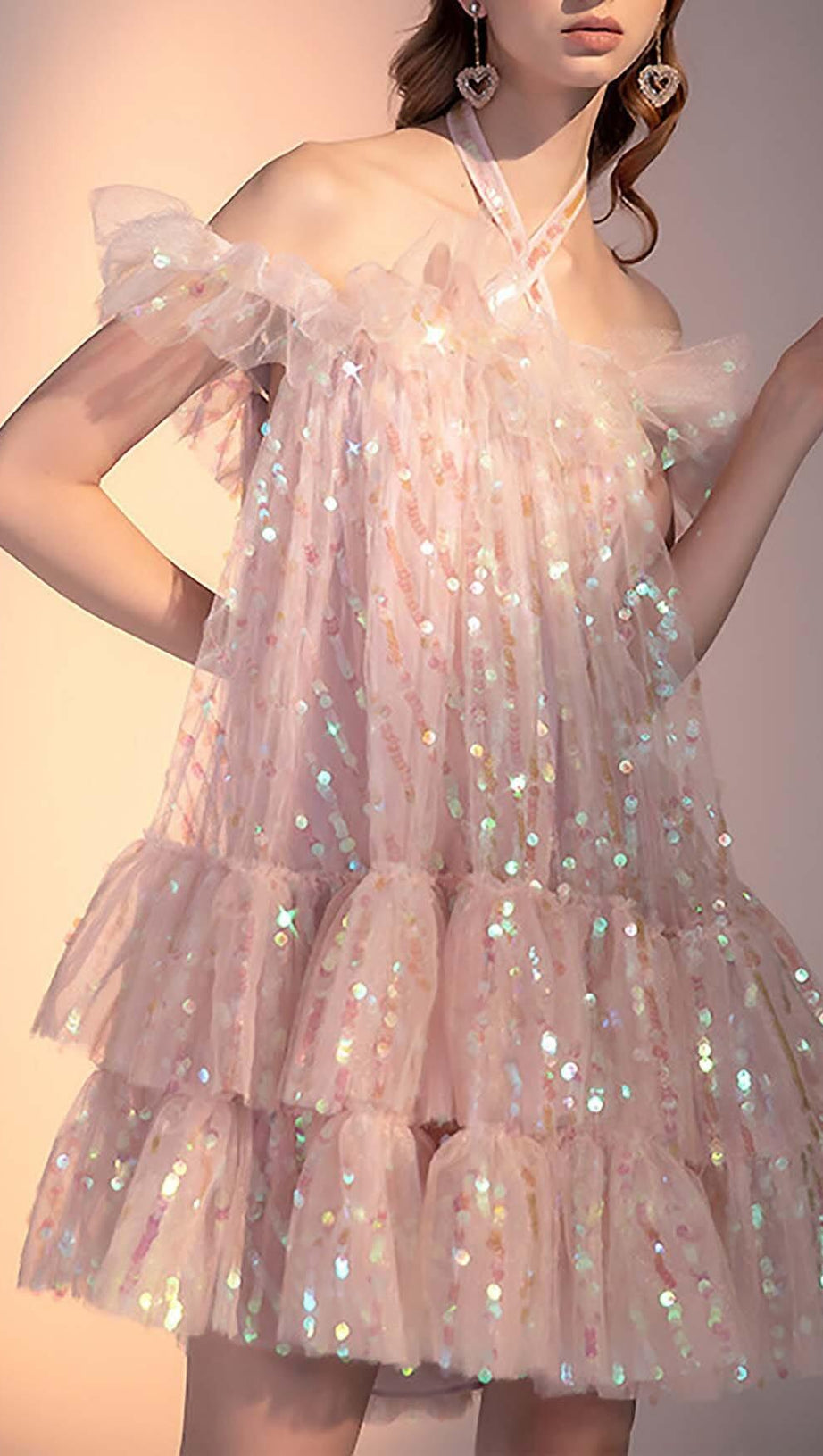 MINI ABITO CON PAILLETTES ROSA E SCOLLO A V