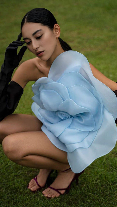 ONE SHOULDER FLOWER MINI DRESS IN BLUE