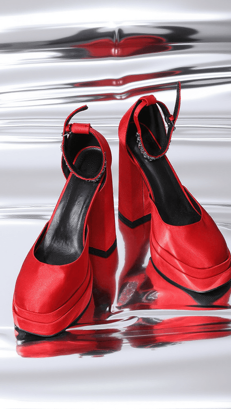 Aspen – Rote Satin-Plateau-Pumps