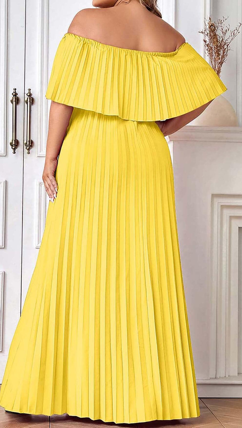 TRÄGERLOSES PLISSIERTES MAXIKLEID IN GELB