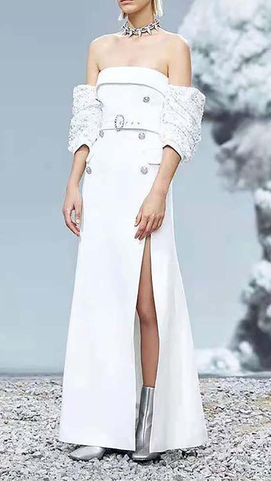 STRAPLESS SPLIT MAXI DRESS IN WHITE