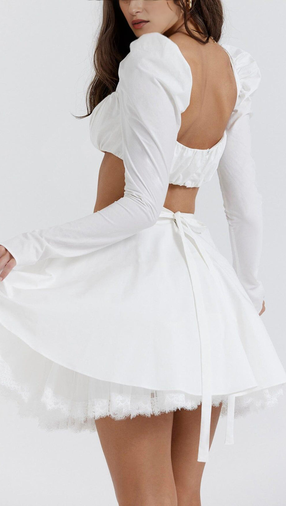 WHITE BOW MINI SKIRT