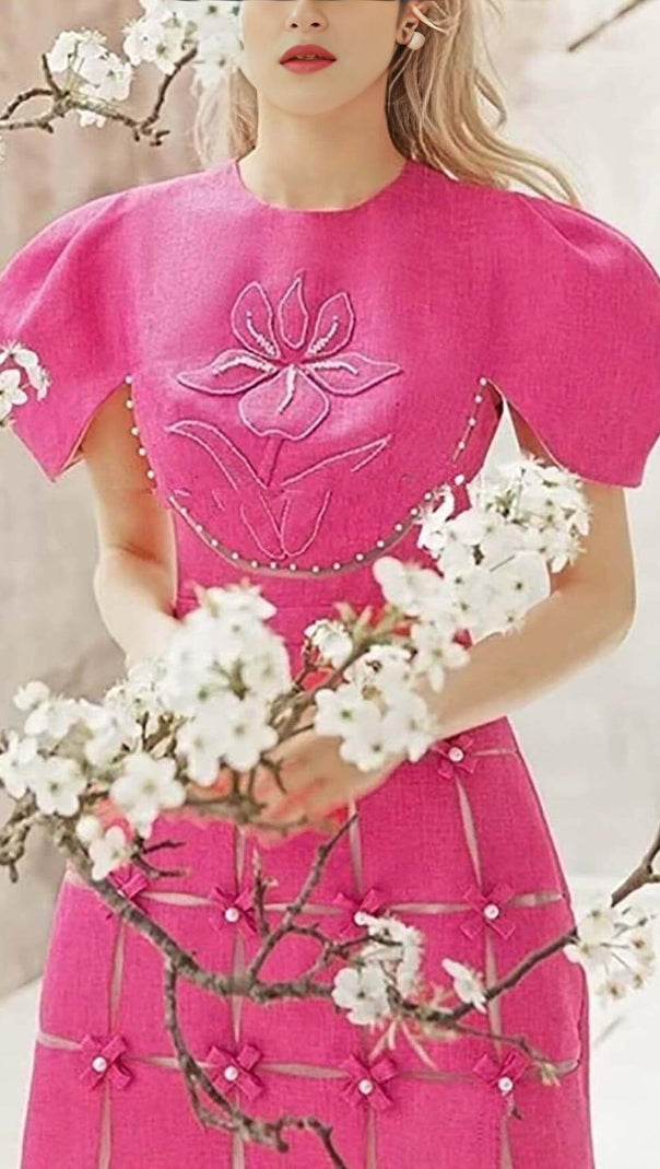AIIZIE 3D FLOWER O NECK MINI DRESS IN PINK - product image