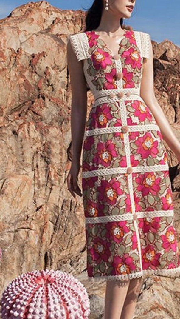 AIIZIE EMBROIDERY FLOWER BODYCON MIDI DRESS IN RED - product image