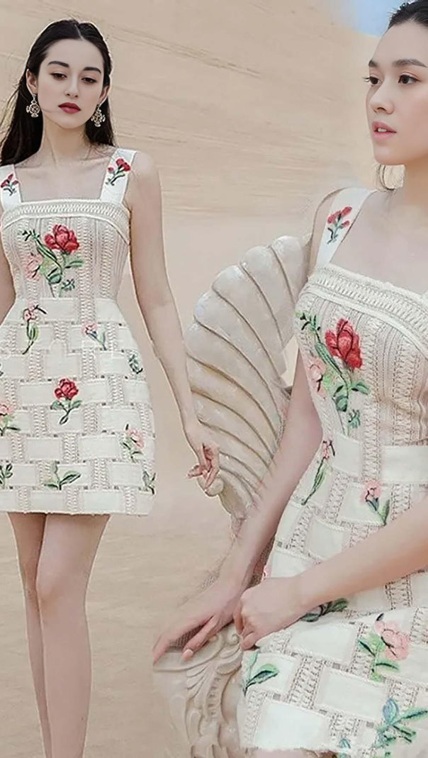 AIIZIE FLORAL PRINT STRAP MINI DRESS IN WHITE - product image