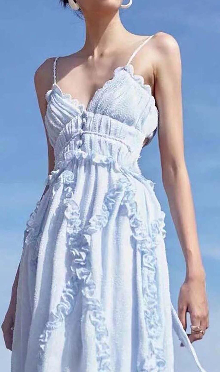 Rückenfreies Midikleid mit Schnürung in Blau
