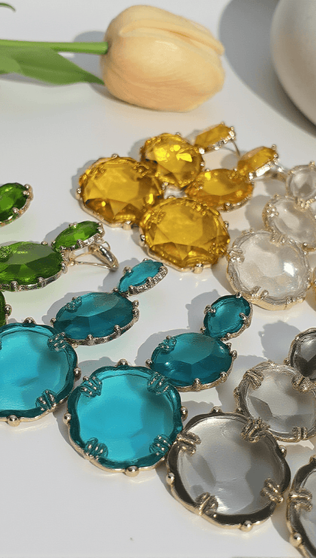 Artsy Lange Tropfenohrringe mit Strasssteinen