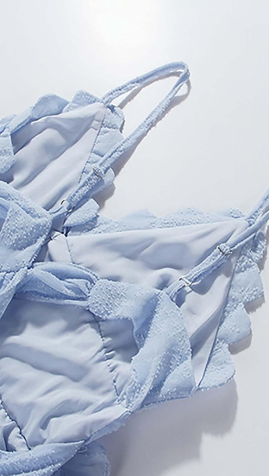 LACE-UP BACKLESS MIDI DRESS IN BLUE