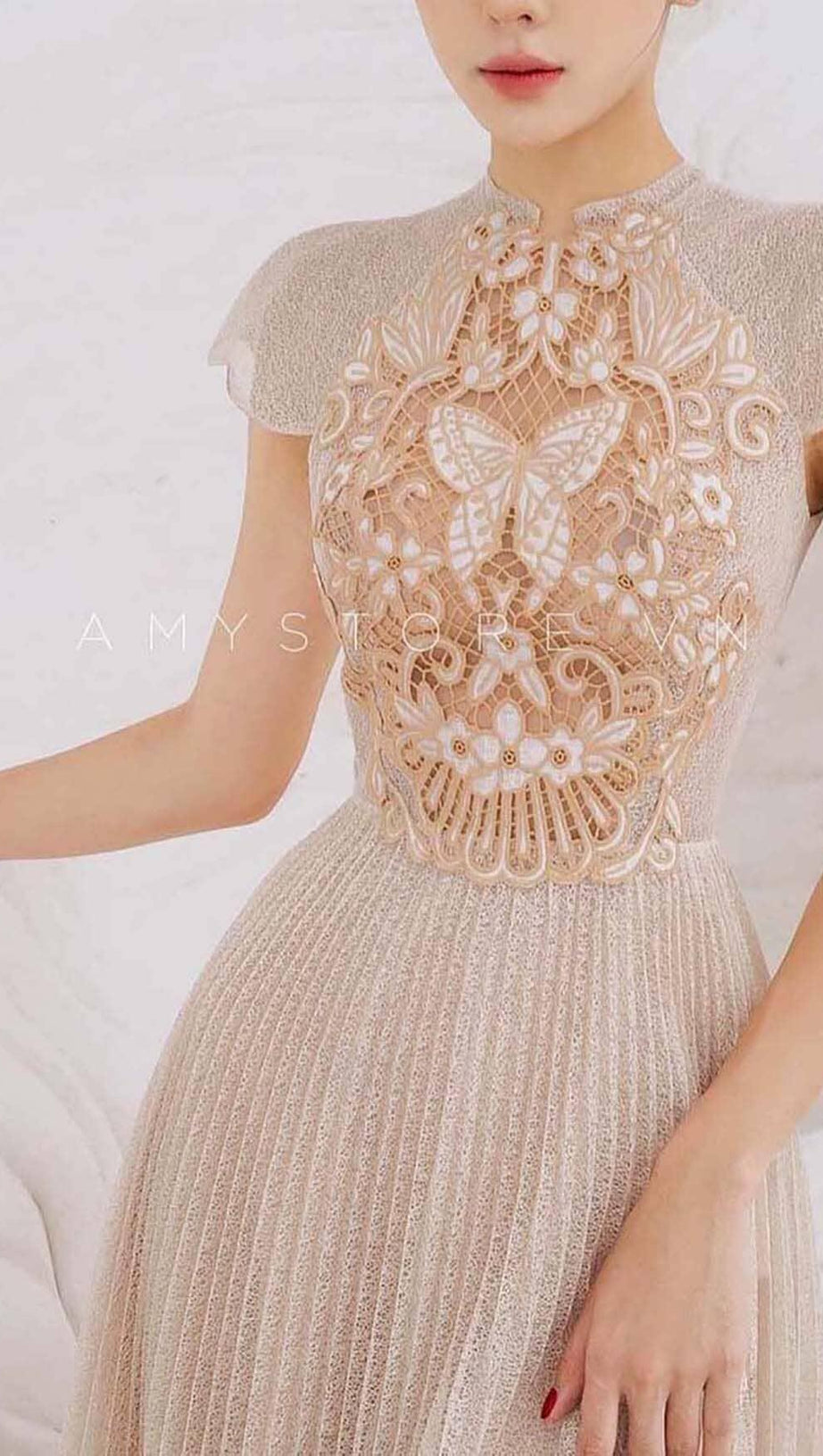PLEATED EMBROIDERY MIDI DRESS IN BEIGE