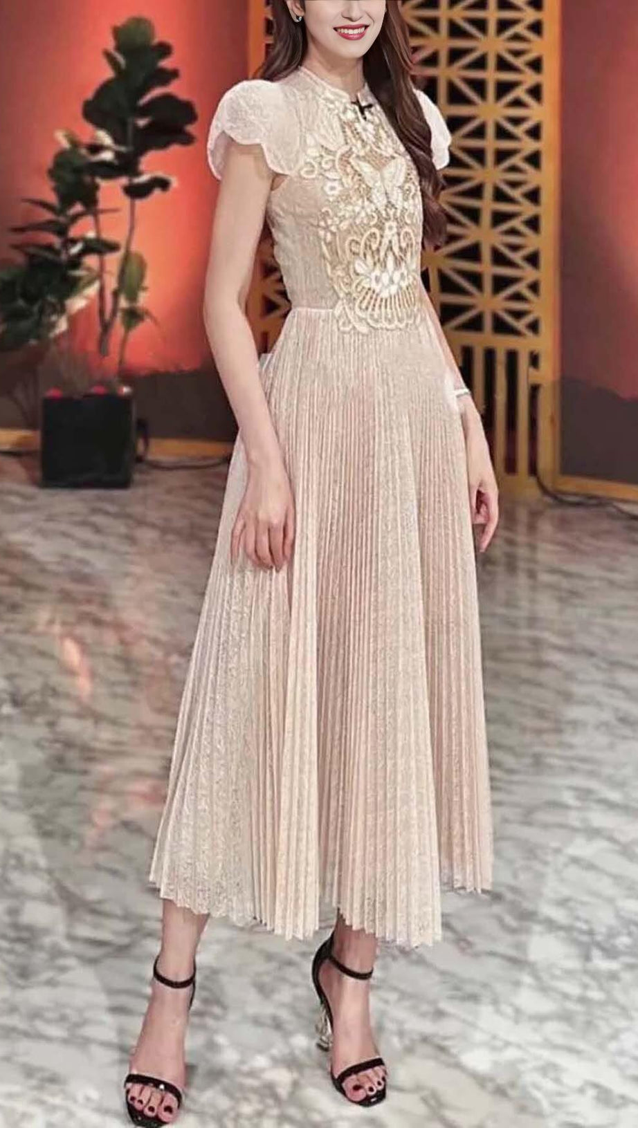 PLEATED EMBROIDERY MIDI DRESS IN BEIGE