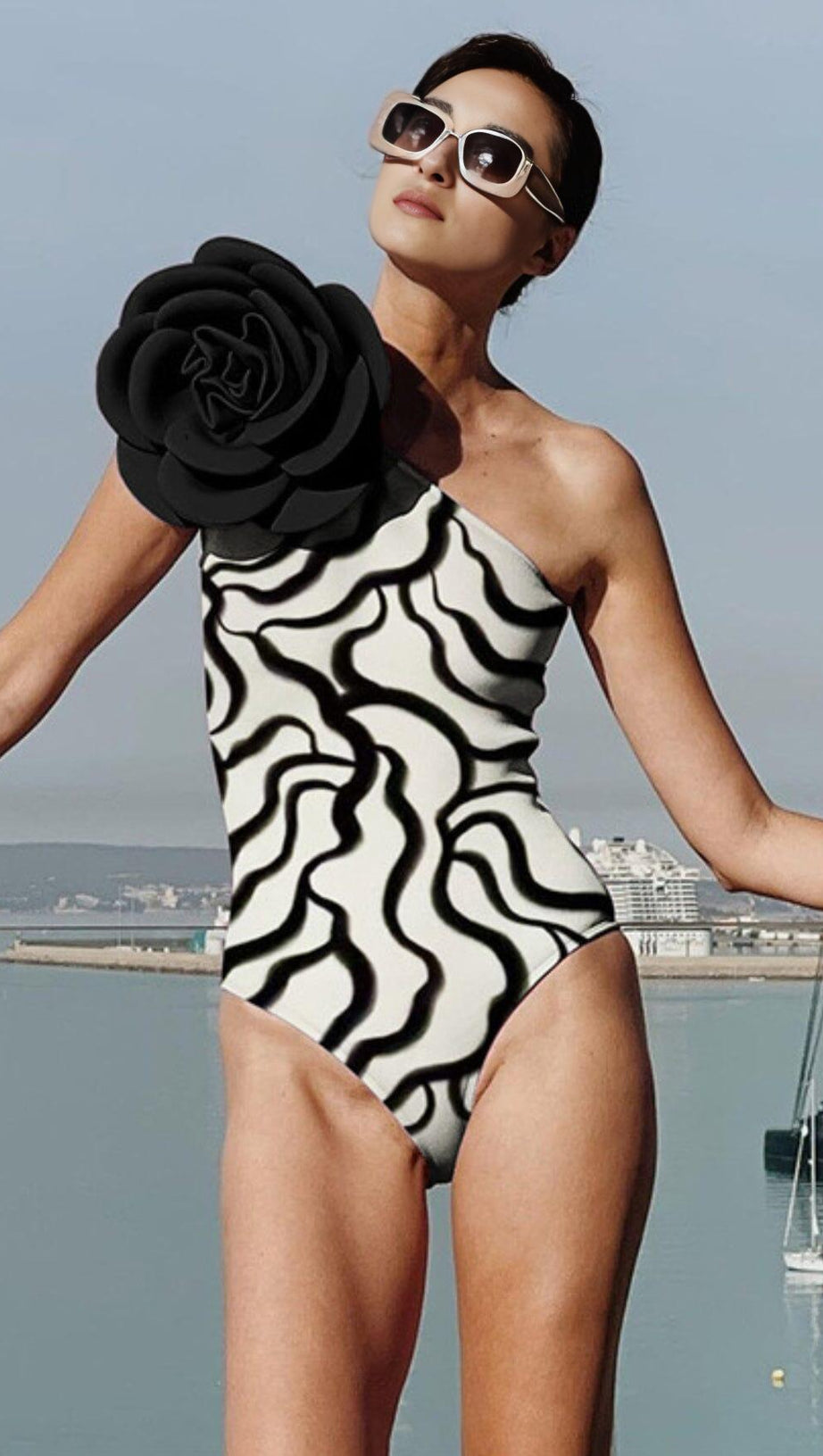 EXAGGERATED 3D FLOWER PRINTED ONE PIECE SWIMSUIT