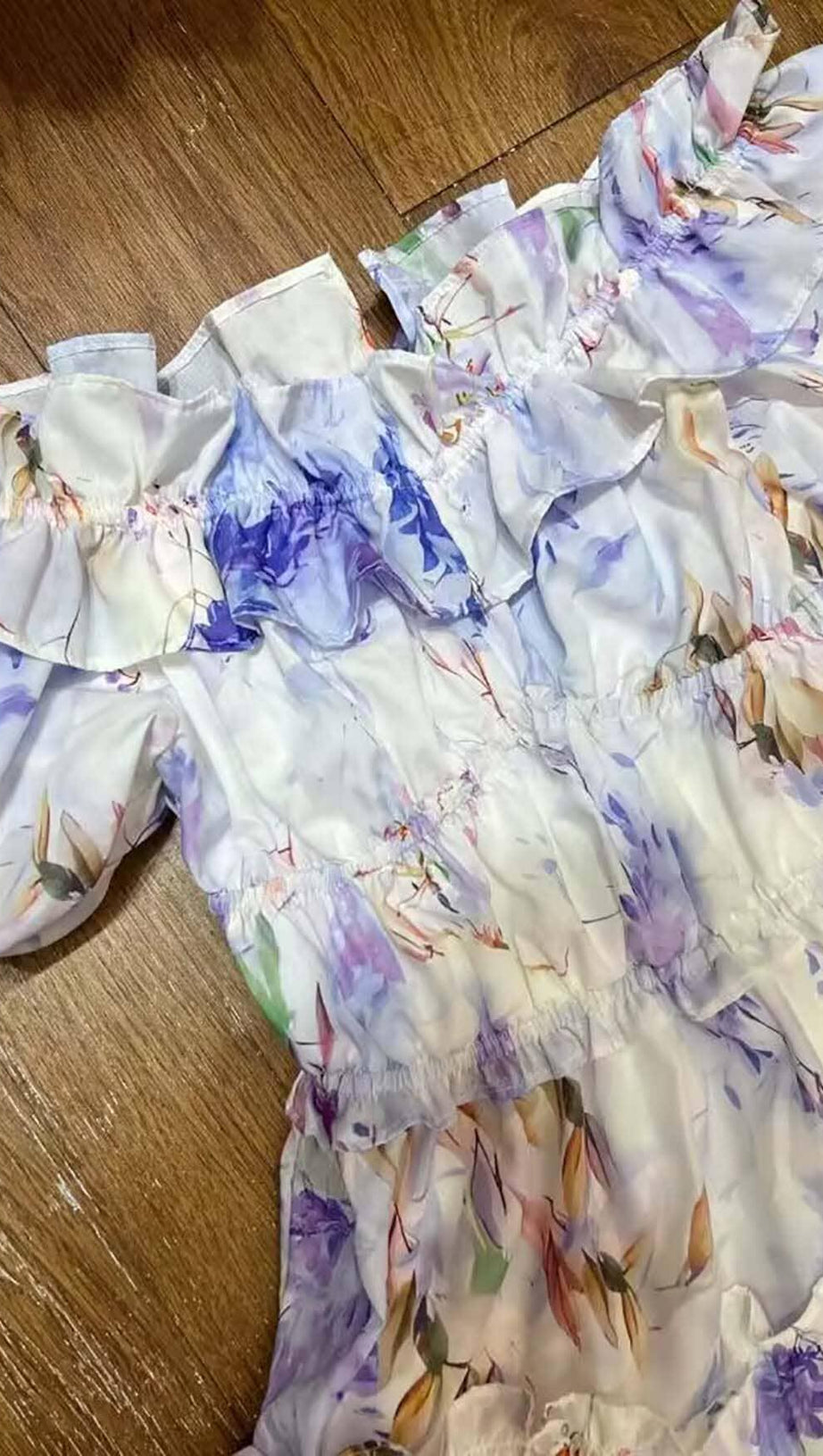 PUFFY SLEEVE CORSET MIDI DRESS IN LAVANDER