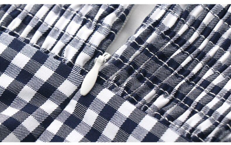 Ärmelloses Minikleid mit Rüschen aus Vichy-Karo