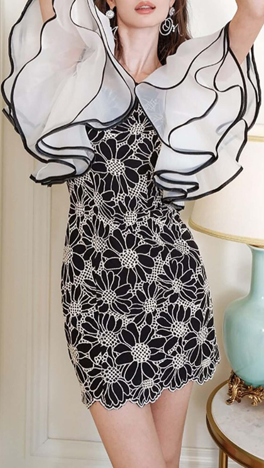 SUNFLOWER ORGANZA PUFF SLEEVES MINI DRESS IN BLACK