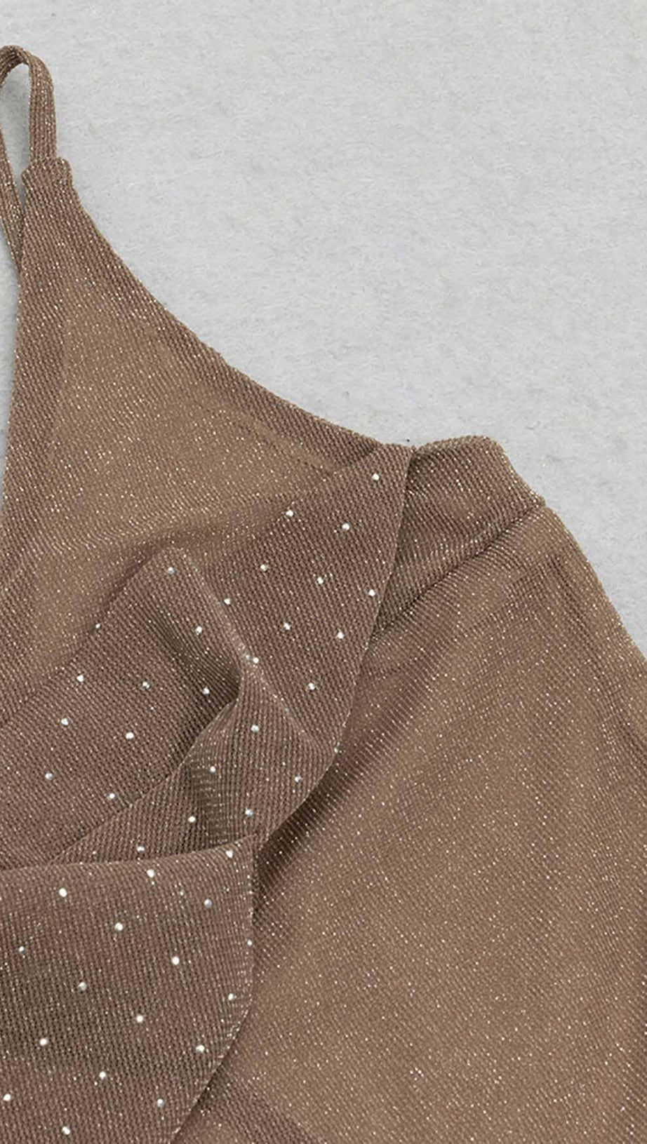 Jumpsuit mit Wasserfallausschnitt und Pailletten in Khaki