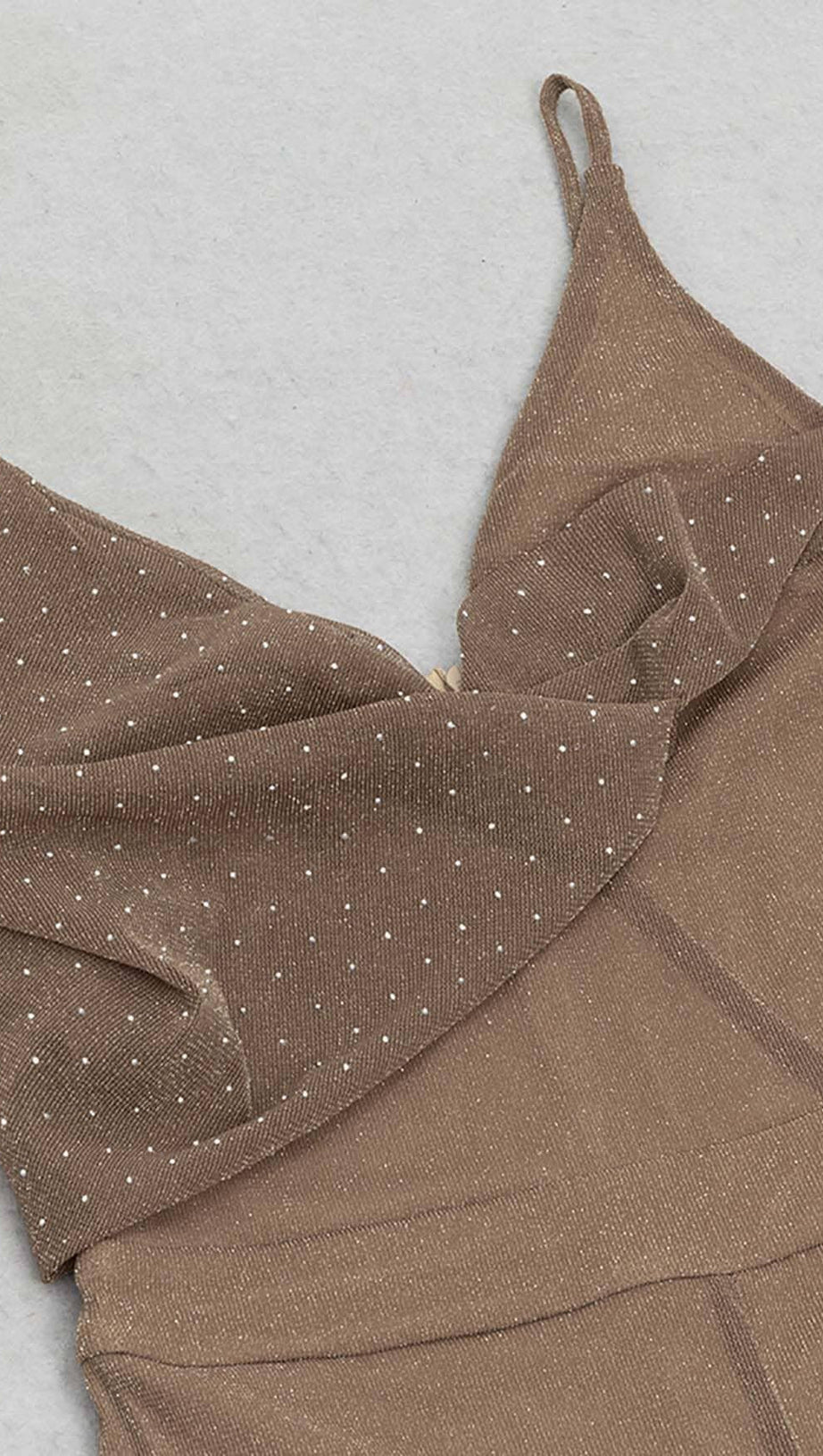 Jumpsuit mit Wasserfallausschnitt und Pailletten in Khaki