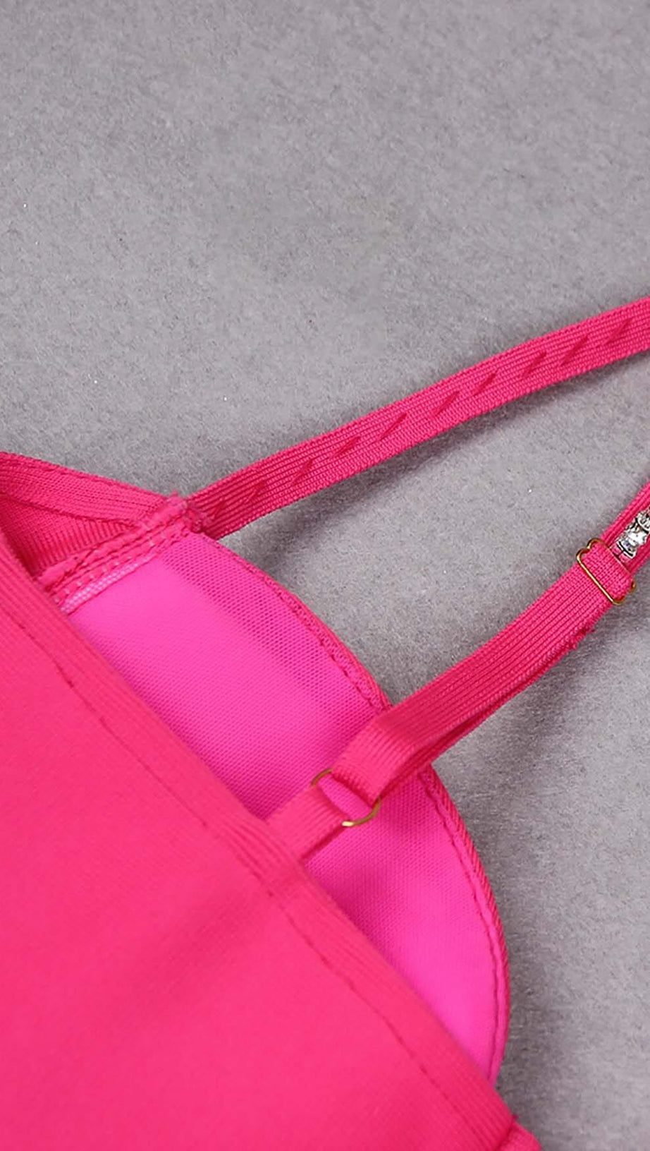 DIAMOND BANDAGE SPAGHETTI-TRÄGER MINIKLEID IN PINK
