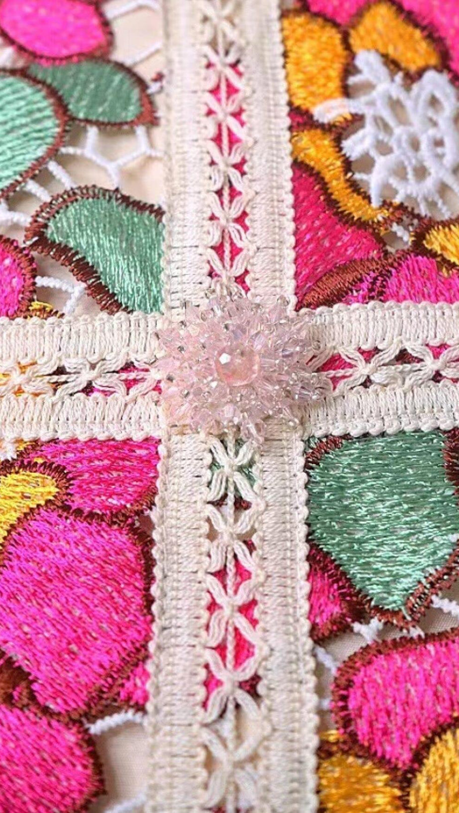 EMBROIDERY FLOWER MIDI DRESS IN RED