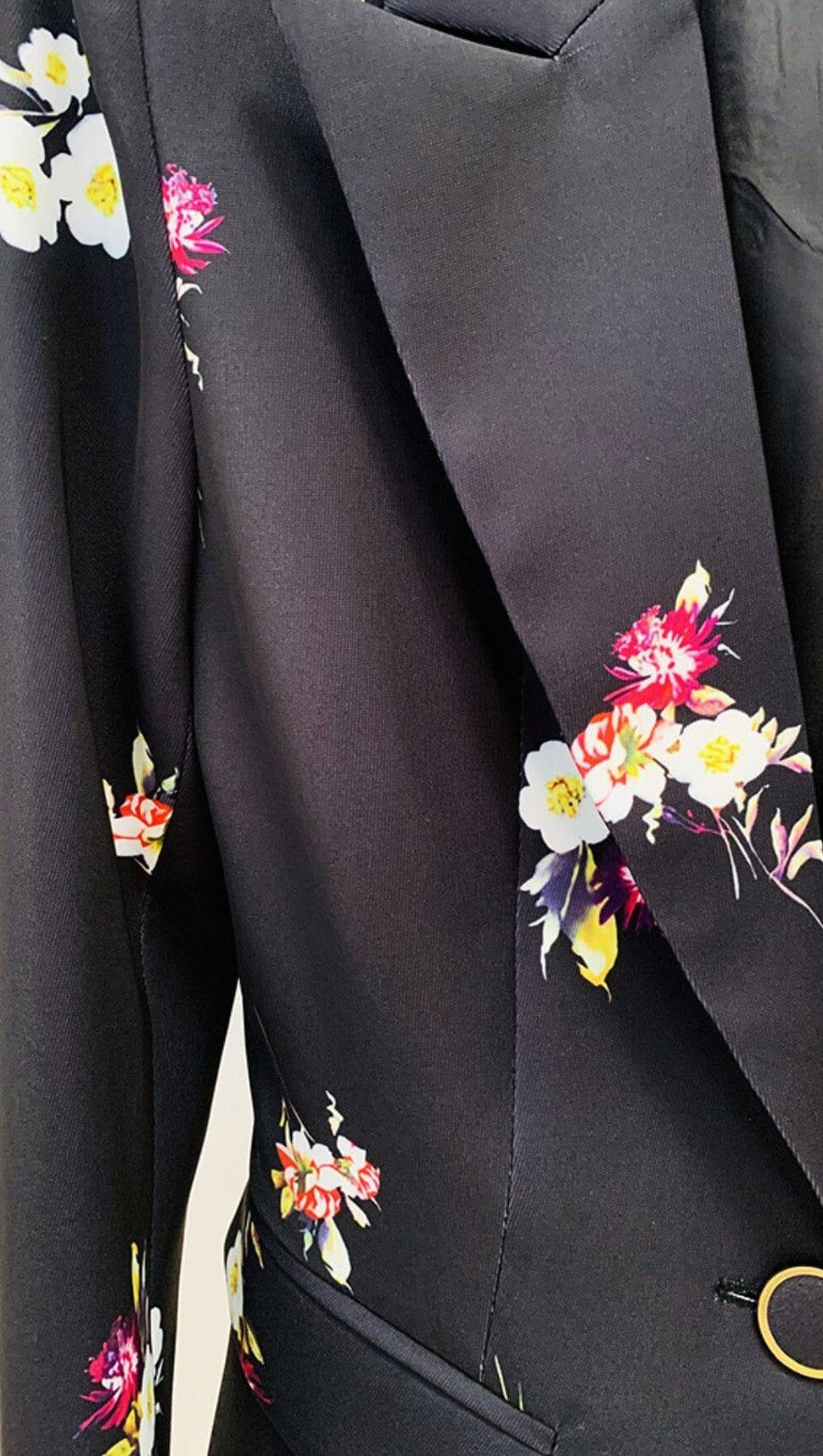 FLORAL PRINT FLARE JACKET SUIT IN BLACK
