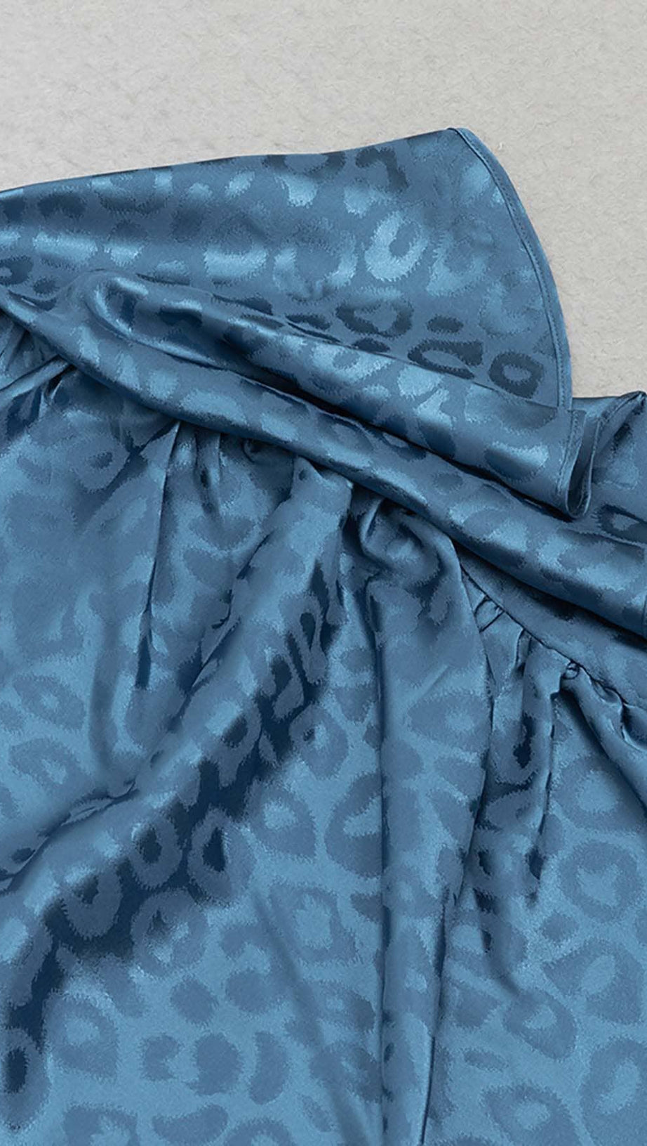 LEOPARD JACQUARD RUFFLE TRIM MIDI DRESS IN DARK BLUE