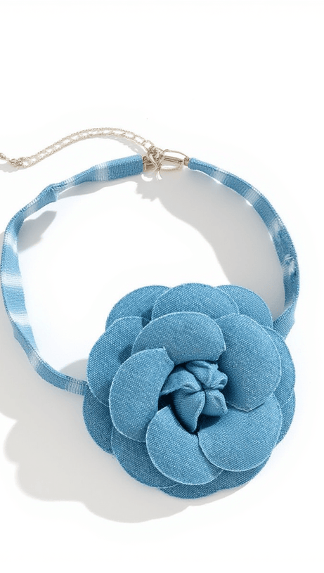 TITUS BLUE FLOWER CHOKER