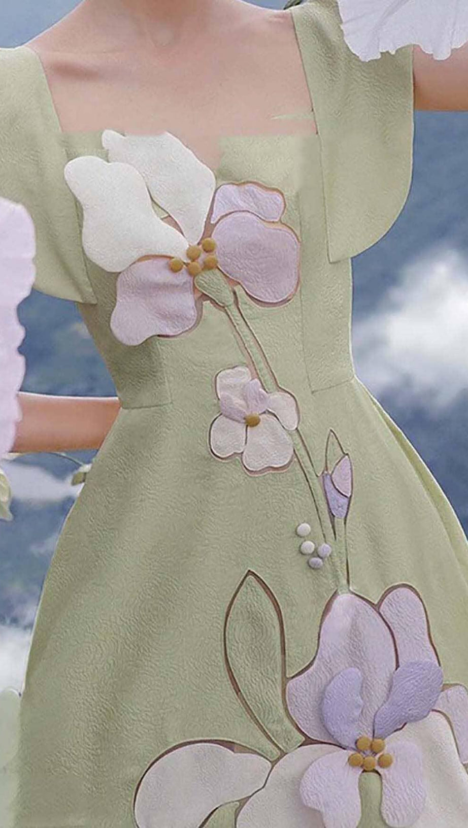 3D FLOWER BUTTERFLY SLEEVE MINI DRESS IN MINT