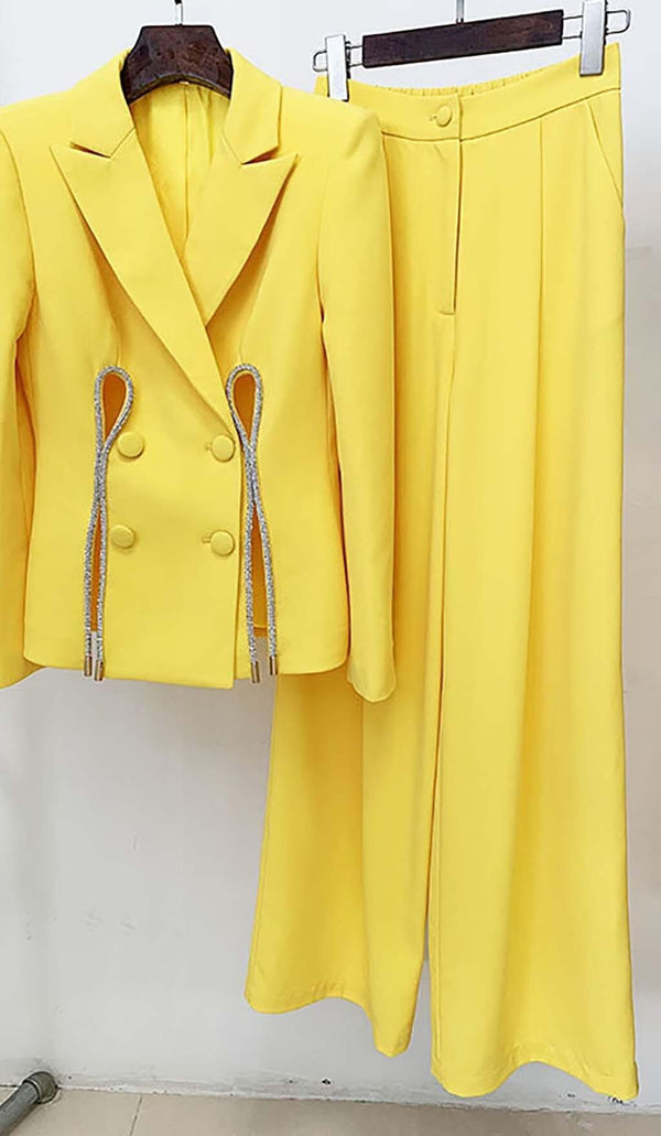 CRYSTAL TRIM CUTOUT JACKET SUIT IN YELLOW