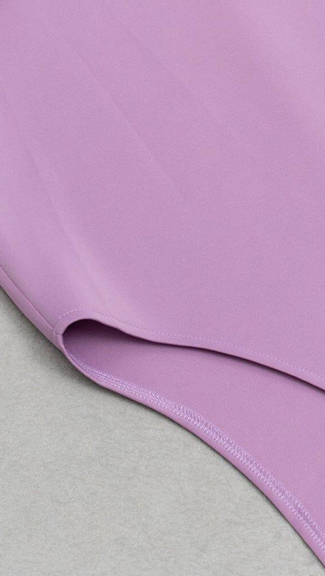 ABITO MIDI CON SPACCO SULLE COSCE E SPALLE FLOREALI IN VIOLA