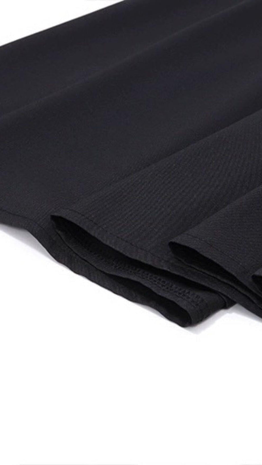 ABITO LUNGO NERO SENZA SPALLINE CON ALLACCIATURA ANTERIORE