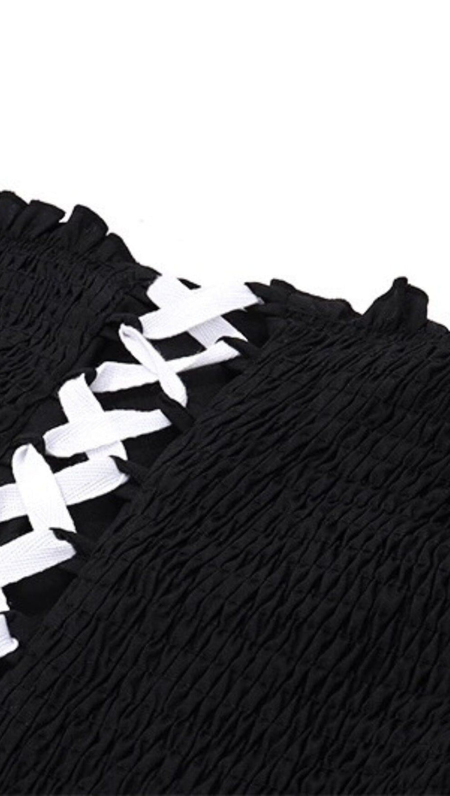 ABITO LUNGO NERO SENZA SPALLINE CON ALLACCIATURA ANTERIORE