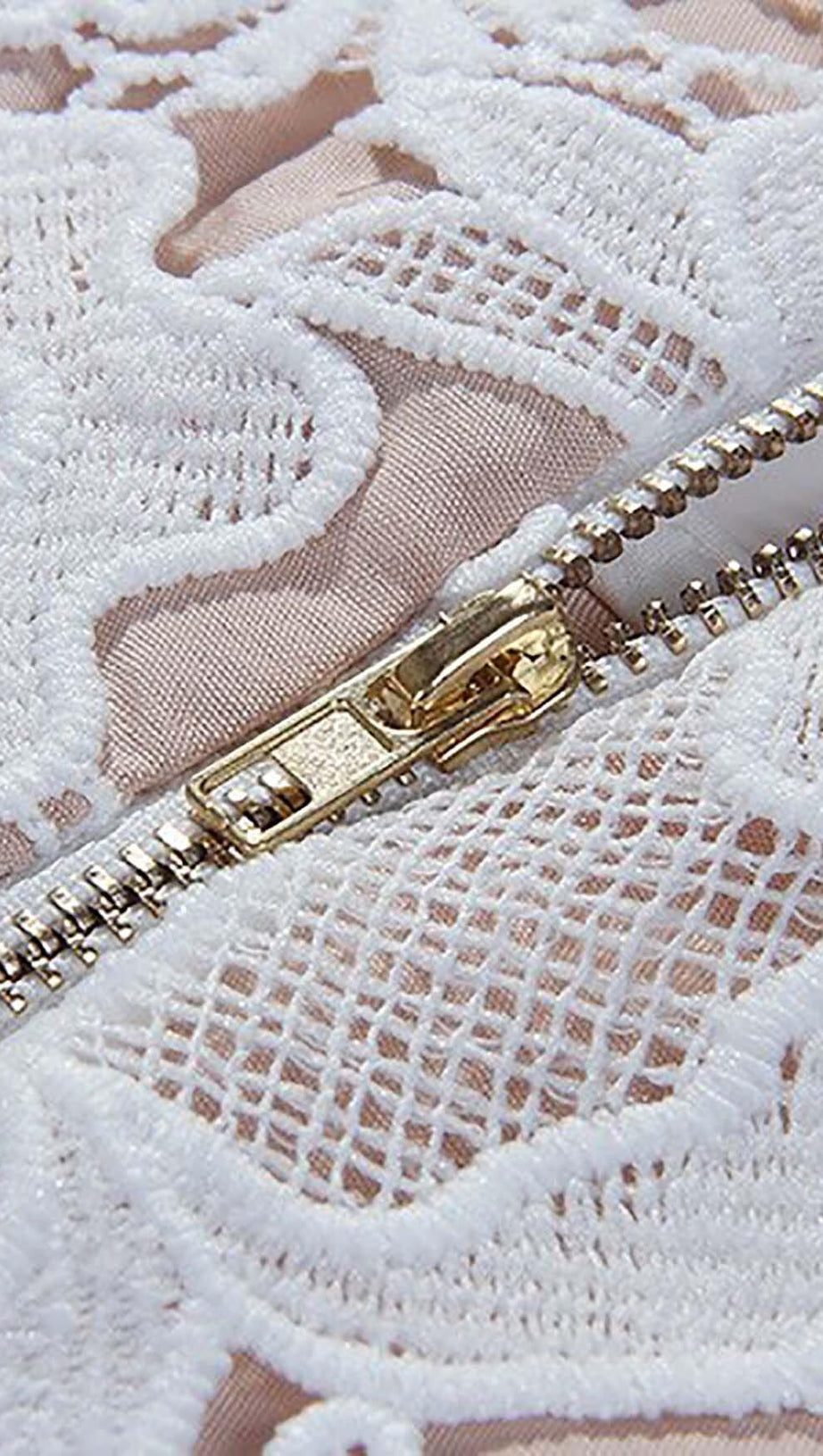 ABITO MIDI A TRAPEZIO CON RICAMI CAVI IN PIZZO BIANCO