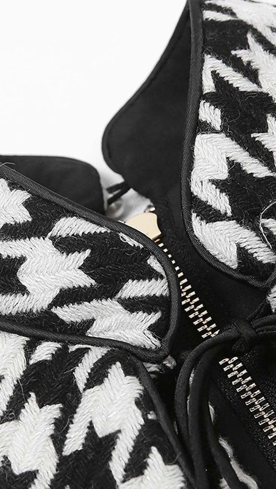 ABITO GIACCA CON COLLO ALTO A MANICHE LUNGHE