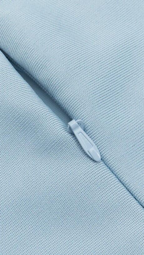 ABITO MIDI ADERENTE CON MANICHE IN RETE BLU