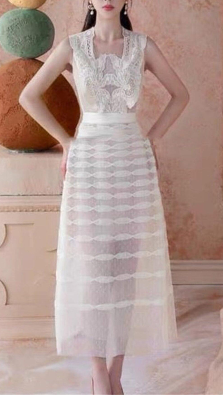 STITCHING LACE TIERED MIDI DRESS IN WHITE