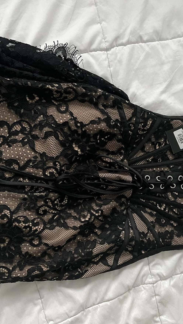 AIIZIE STRAPLESS LACE APPLIQUES MINI DRESS IN BLACK - product image