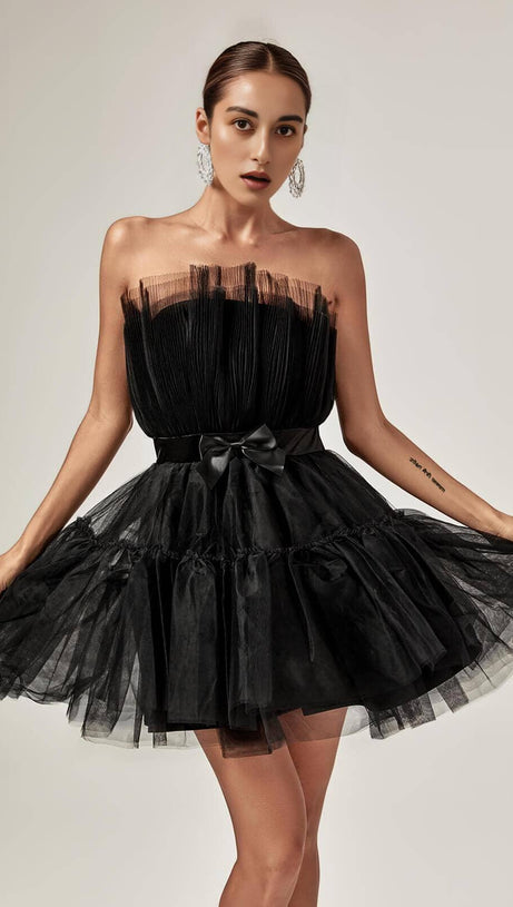 TRÄGERLOSES MESH-MINIKLEID IN SCHWARZ