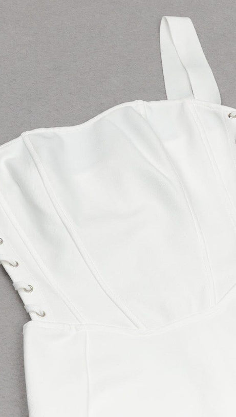 ABITO MIDI CON SPALLINE E FIANCHI AVVOLGENTI IN BIANCO