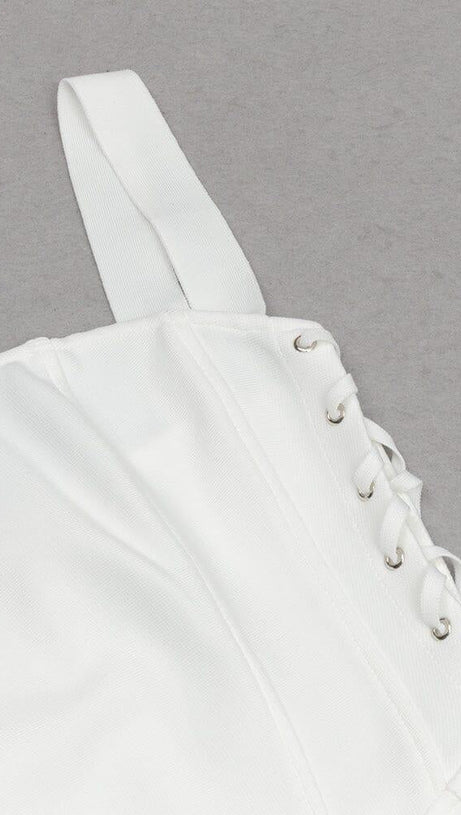 ABITO MIDI CON SPALLINE E FIANCHI AVVOLGENTI IN BIANCO