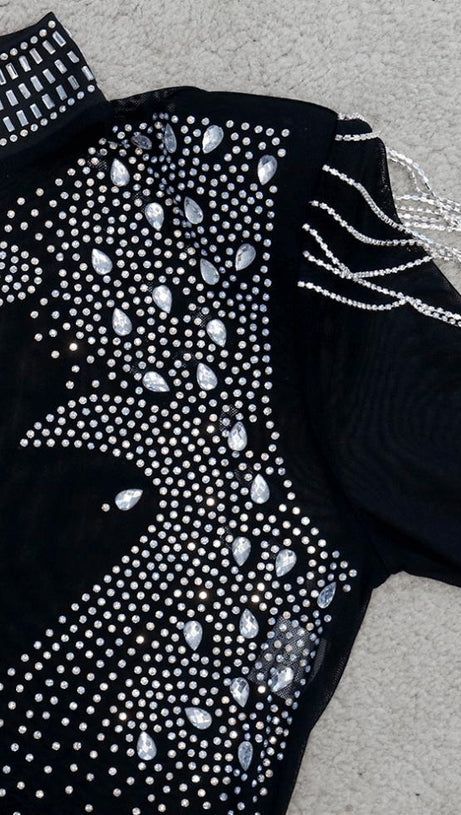 SET DUE PEZZI CON NAPPINE DI DIAMANTI IN NERO