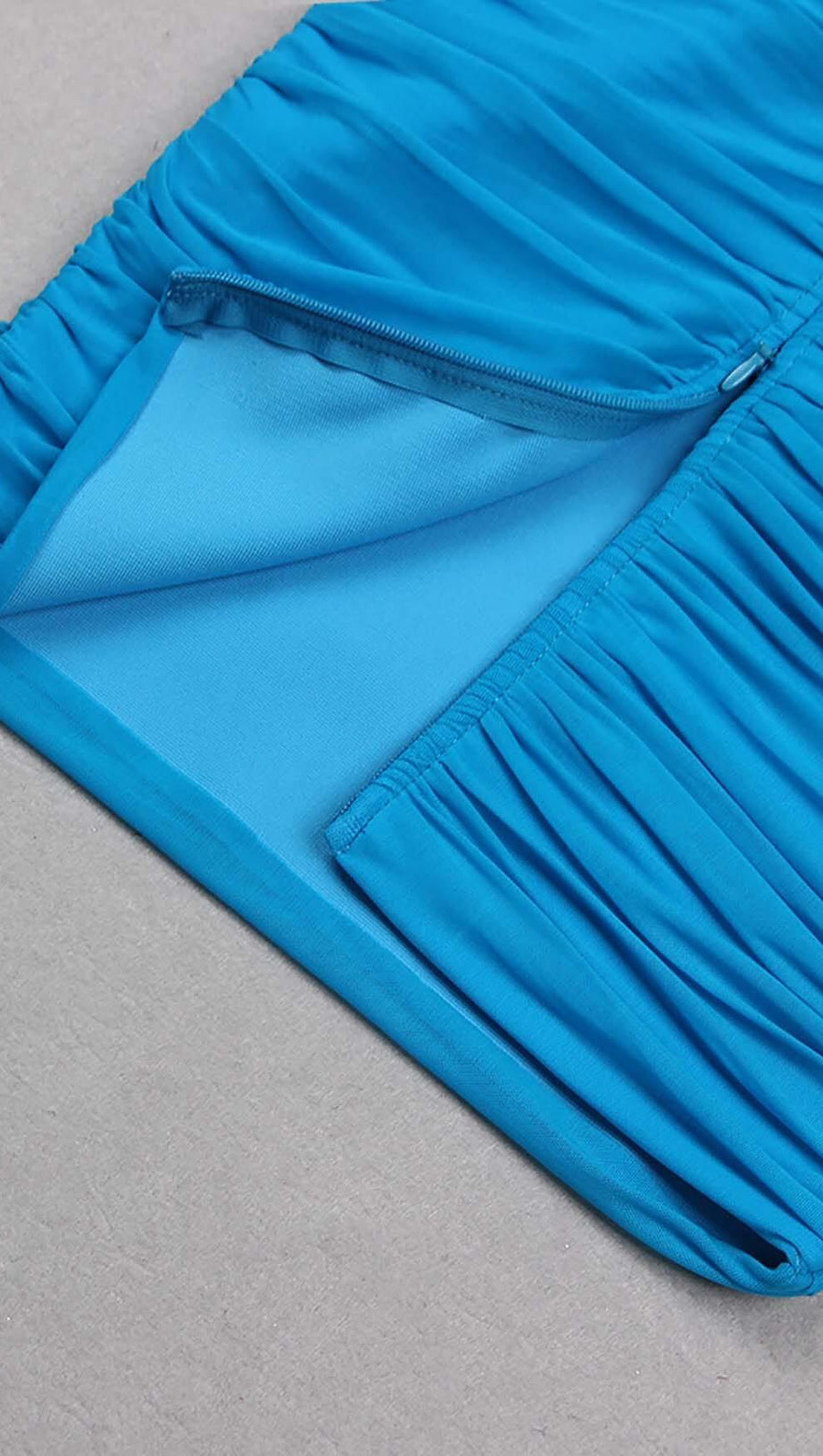 RUCHED BANDEAU MIDI DRESS IN BLUE