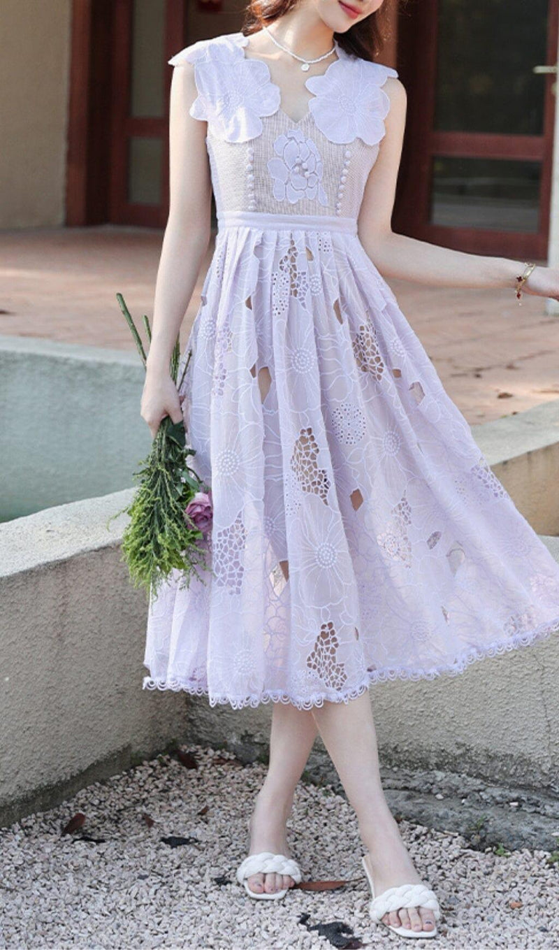 RUFFLED SLEEVELESS MIDI DRESS IN PURPLE