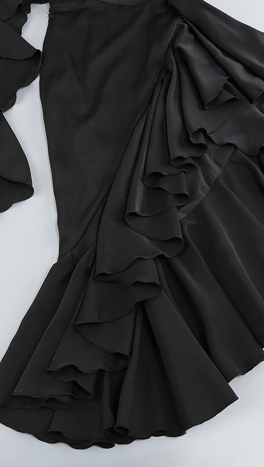 ABITO LUNGO ASIMMETRICO CON VOLANT