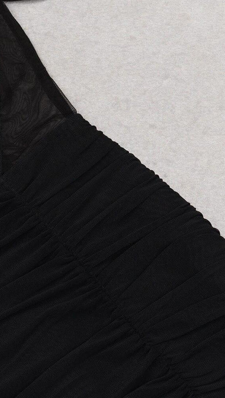 ABITO A FASCIA IN PIZZO CON RUCHES NERO