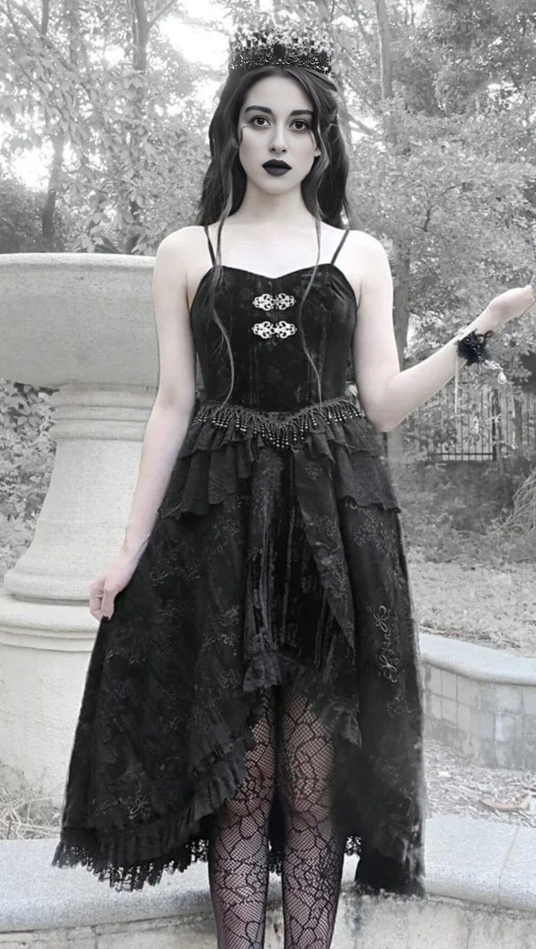 AIIZIE SWEETHEART NECKLINE CLASSIC GOTHIC VELVET DRESS - product image