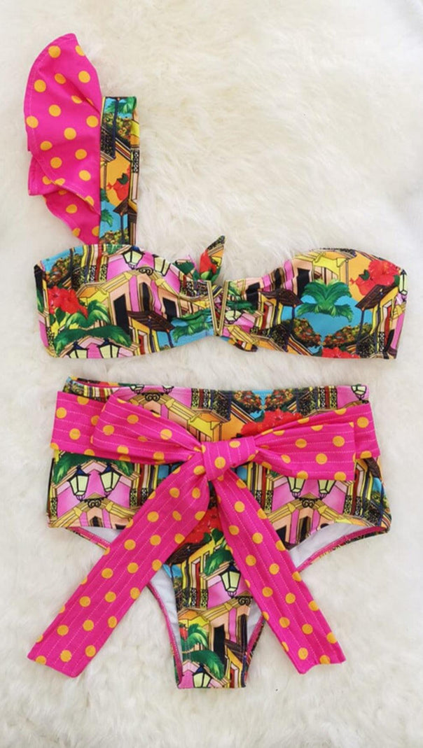 AIIZIE BRICE TROPICAL PRINTED SWIMWEAR - product image