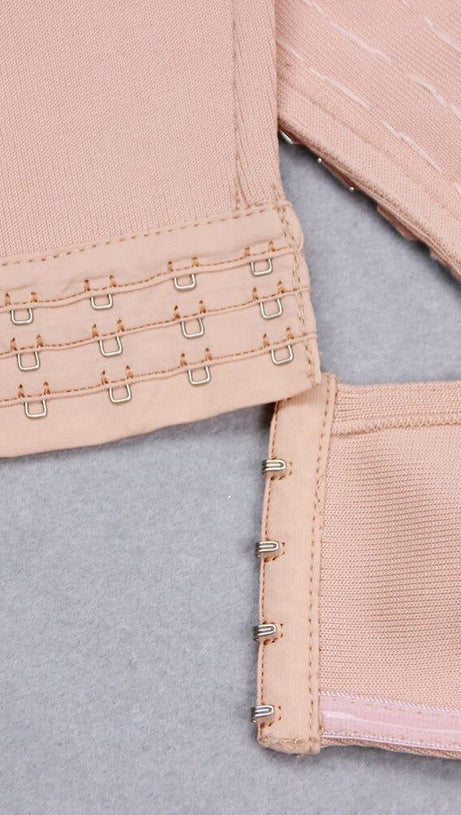 STILVOLLES TUBE-TOP MIT DIAMANTENKETTE