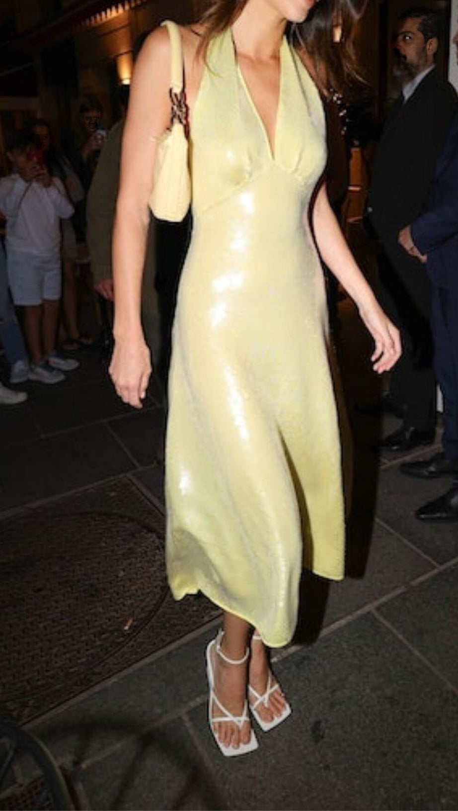 ABITO MIDI A-LINE CON SCOLLO ALL'AMERICANO E SCHIENA SENZA PAILLETTES