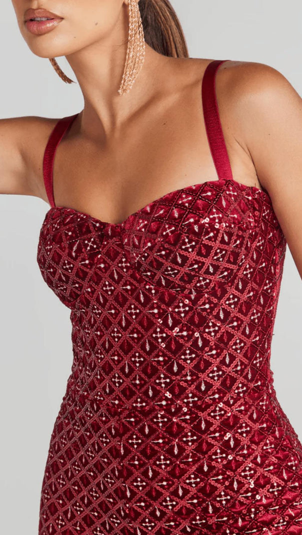AIIZIE SEQUIN SUSPENDER STRAPLESS STRAPLESS SLIM FIT JUMPSUIT - product image